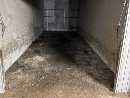 location garage box et parking à arzon (56640) : à louer / arzon