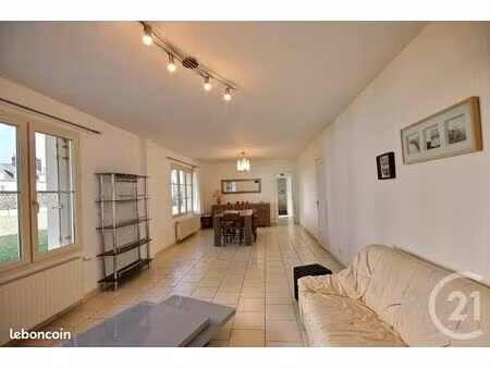 pavillon 4 pièces 85 m²