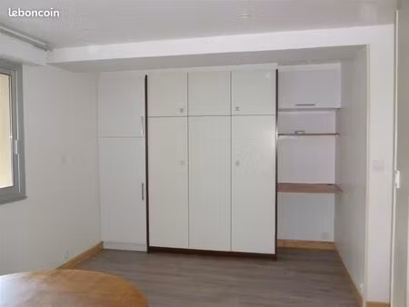 loue studio 25 m2 bagnoles de l'orne