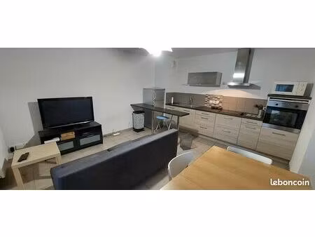 agréable t2 meublé - 45 m2 avec garage - chambery- 880 cc