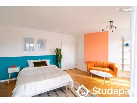 chambre 1 pièce 12 m²