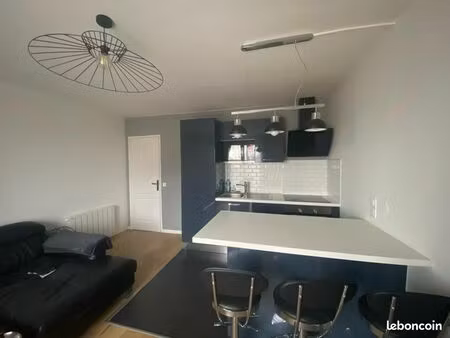 appartement meublé  2 pièces  38m2  parking  cave