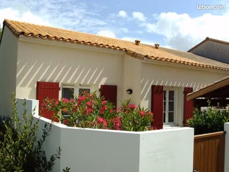 maison pour etudiant (s) uniquement sept 2026 a juin2027