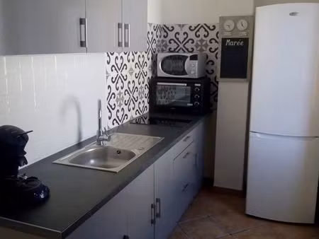 t2 meublé de 32 m2 à cuers