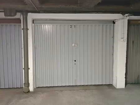 parking box sécurisé