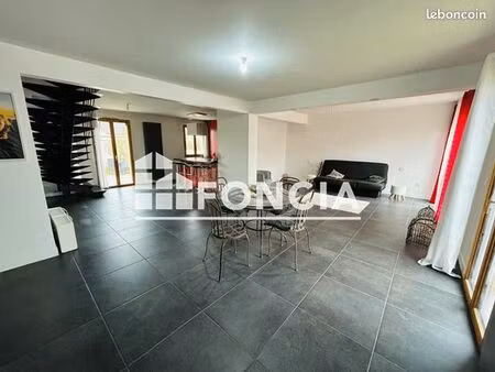 pavillon 6 pièces 133 m²