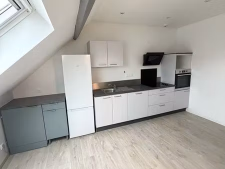 t1 bis 33 m2 entièrement rénové 2 minutes belfort 1ier occupation