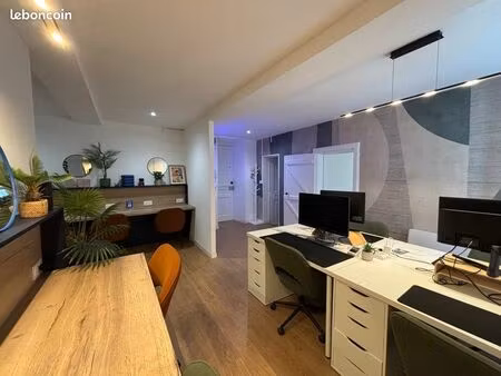 très beau local professionnel à louer