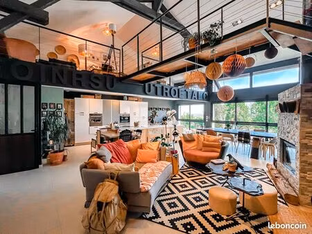 loft 6 pièces 258 m²