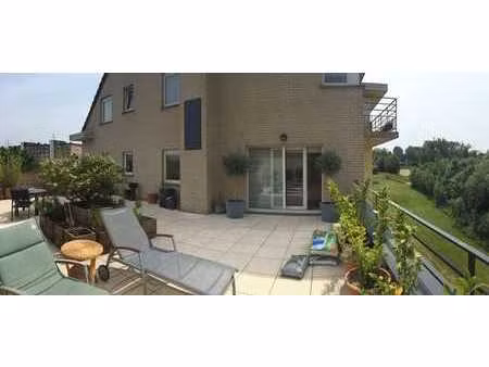 penthouse 2 ch. à nivelles avec grande terrasse de 84 m²