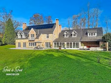 bercuit - spacieuse et lumineuse villa  garages et terrasses