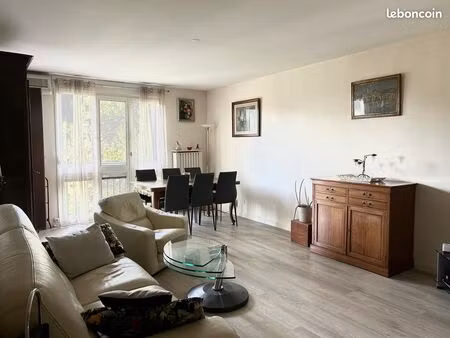 appartement 4 pièces 90m²  2 balcons  francheville