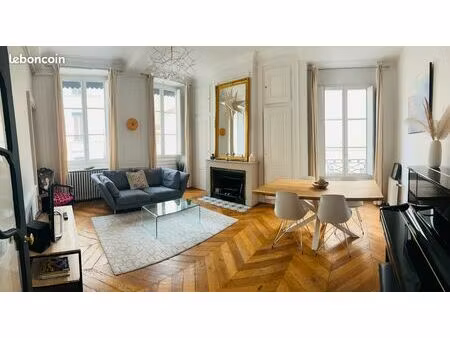 lyon 6ᵉ – secteur foch élégant t4 de caractère – 3 chambres + mezzanine