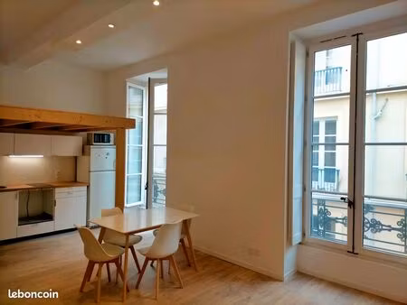 location meublée - appartement neuf t2 47.0 m² antiquaires
