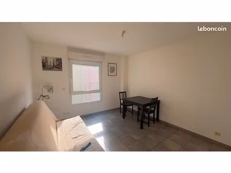 studio 25 m² dans résidence