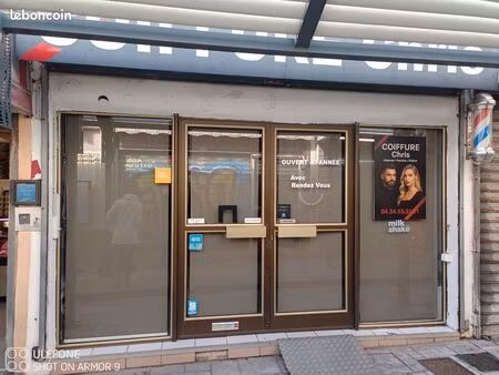 a louer local commercial