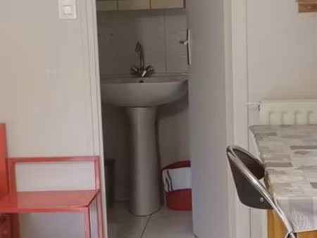 location chambre meublée pour étudiant(e)