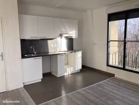 f3 - ste cecile - 65m² avec parking