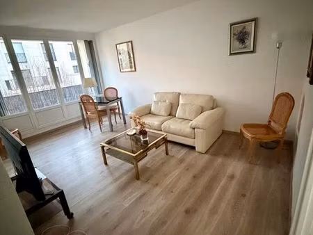 t3 meublé avec balcons et parking - le plessis robinson