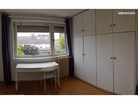 belle chambre d'étudiant sur le triolo