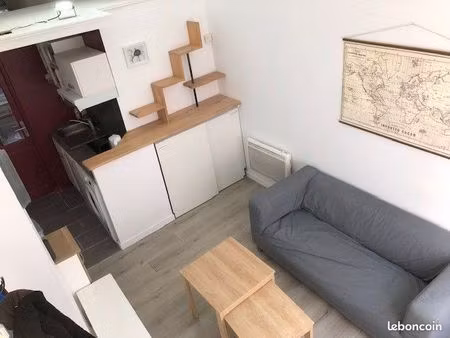 2 pièces hyper centre (près des places)