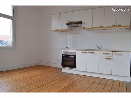 bel appartement f3 + parking  calais mairie