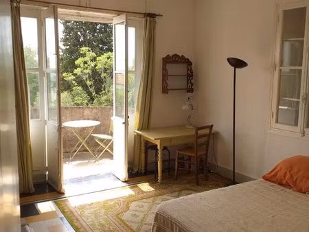 studio nîmes  26m2  quartier montaury 445