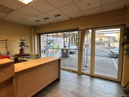 vente commerce 45 m² sainte-geneviève-des-bois (91700)