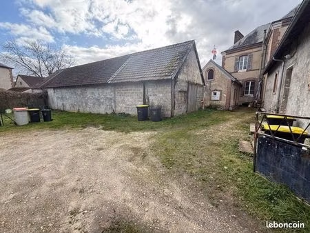 immeuble de rapport 10 lots-51000/an-7.3%rentabilite