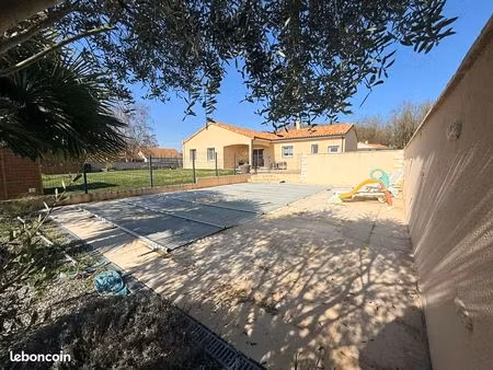 maison familiale à la campagne