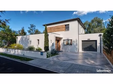 maison 5 pièces 126 m²