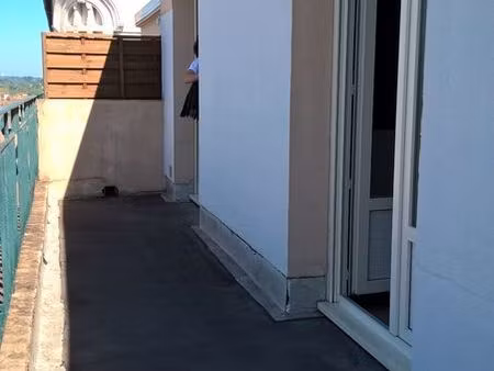 hyper centre f1bis terrasse verrière saint martial