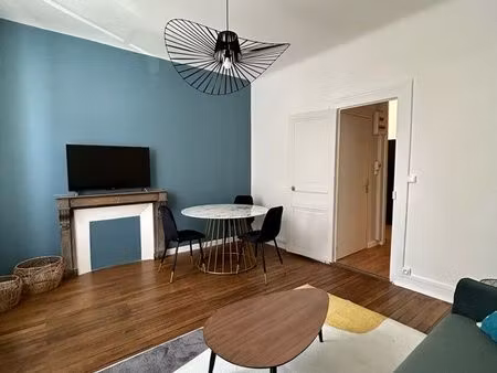 appartement t3 meublé proche halles