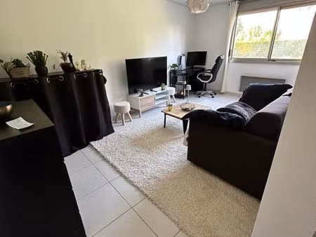 studio meublé 28 m2 proche facultés