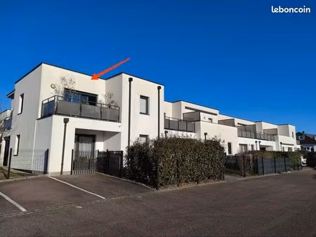 f2 dernier étage  terrasse sud et 2 parkings