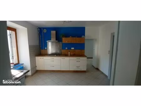 t2 à louer courant mars