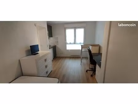 studio meuble 20 m²