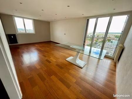 superbe appartement t3 de 80m2