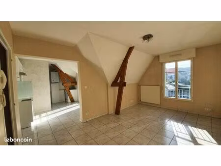 appt t2 quartier centre culturel  proche passerelle