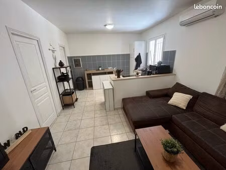 t2 35m2 avec terrasse entièrement meublé quartier sainte anne