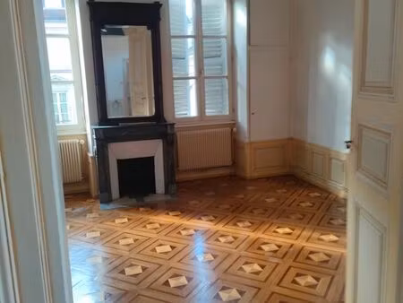 f2 colmar champs de mars