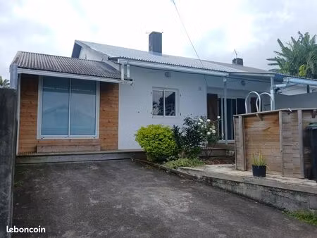 loue maison f5/6 au tampon