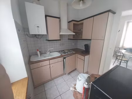 location meublée appartement 2 pièces 36 m² à montbeliard (25200)  370 €