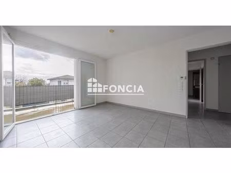 t3 55 m² + balcon 6 m² – résidence calme et sécurisée – parking privatif