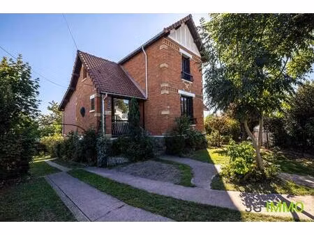 maison traditionnelle 7 pièces