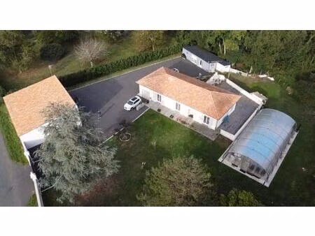 vente maison 8 pièces 173 m² beurlay (17250)