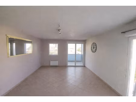 location appartement 3 pièces 69 m² à rumilly (74150)  1 130 €