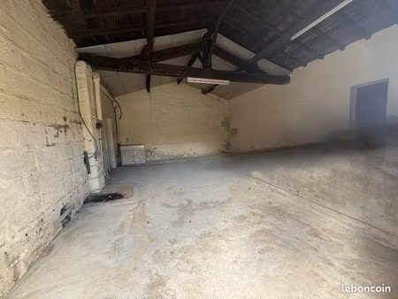 hangar de stockage 45m2