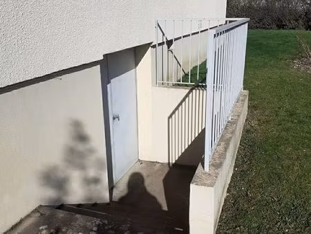 remise/ local /réserve stockage