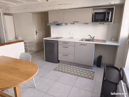 loue studio 25 m² centre-ville auxerre